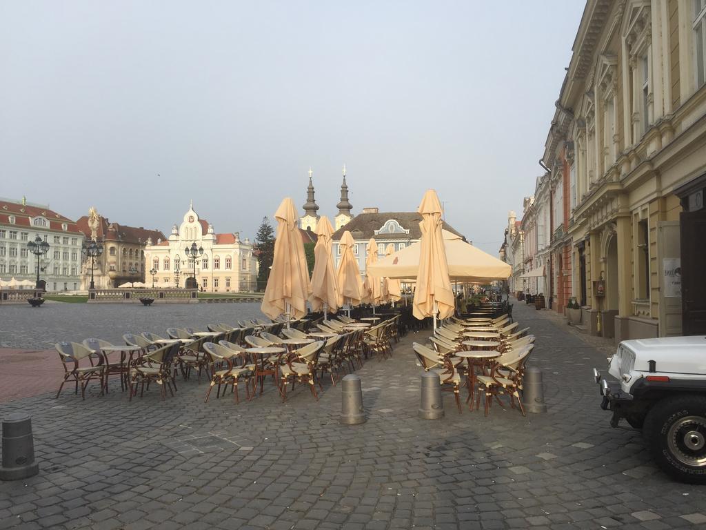 Apartament Lux Unirii Timişoara Buitenkant foto