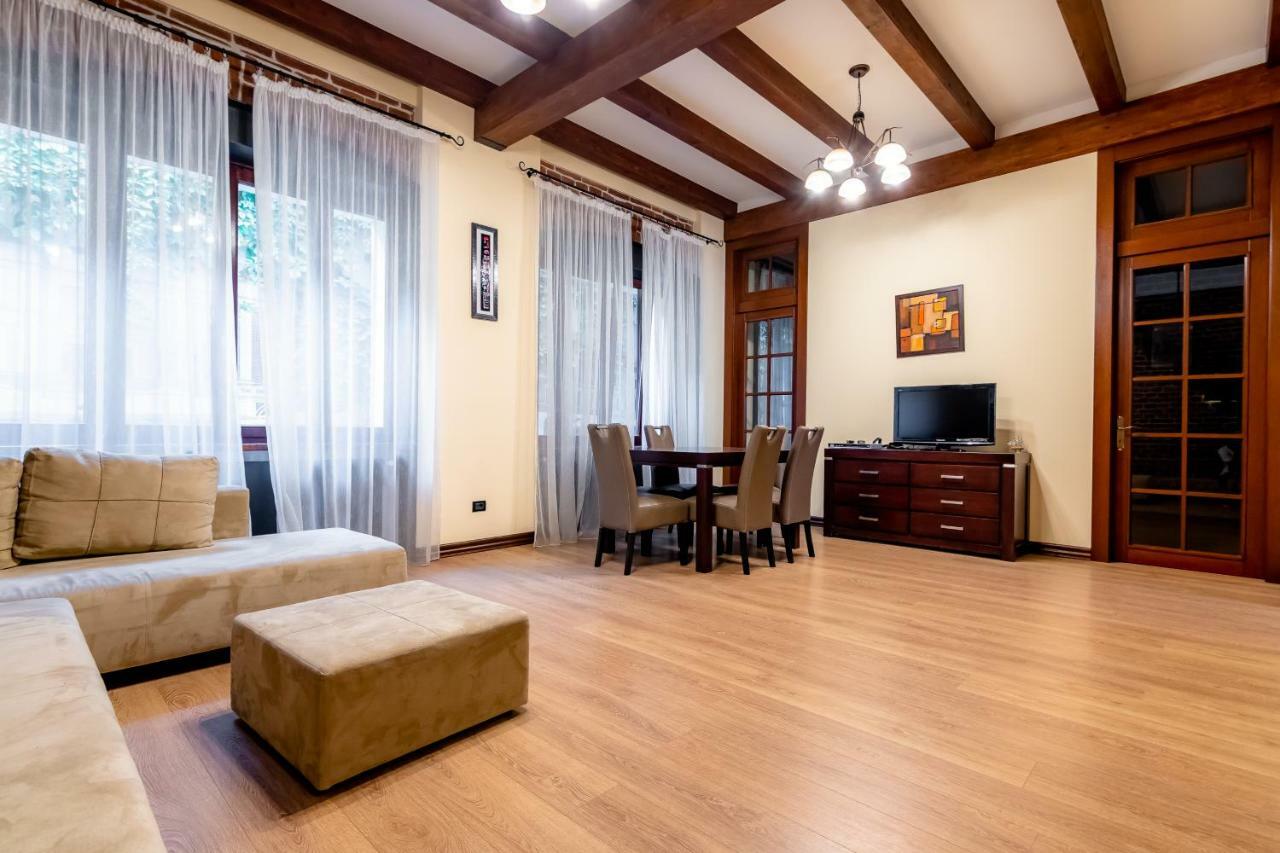 Apartament Lux Unirii Timişoara Buitenkant foto
