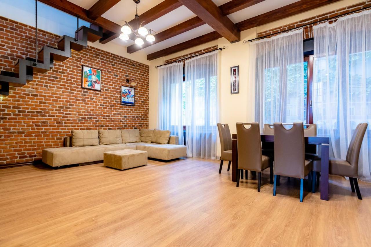 Apartament Lux Unirii Timişoara Buitenkant foto